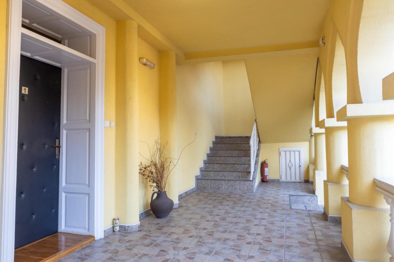 Motel Vila Bakarni Brcko Ngoại thất bức ảnh